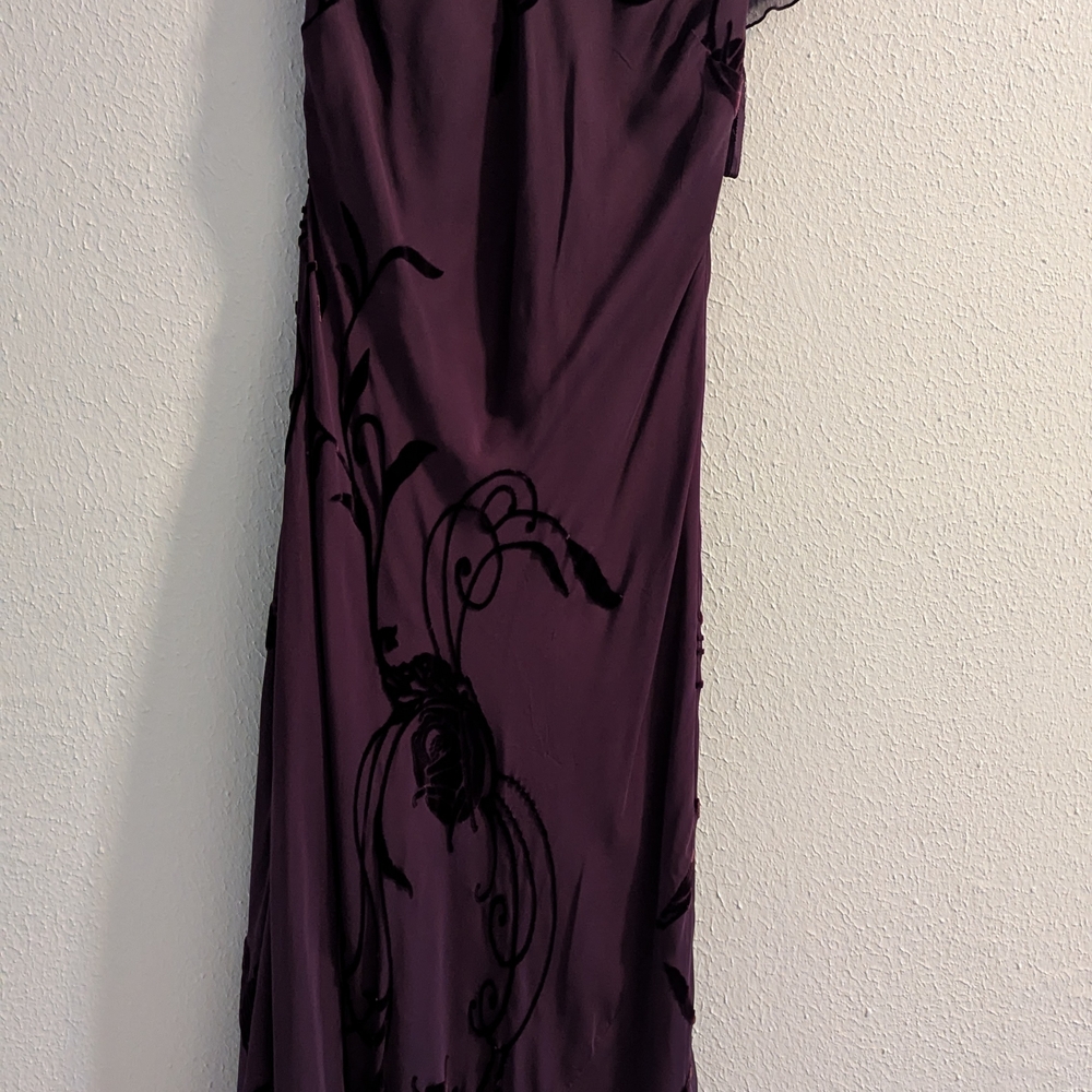 Jones New York Purple Sweetheart Sleeveless Gown